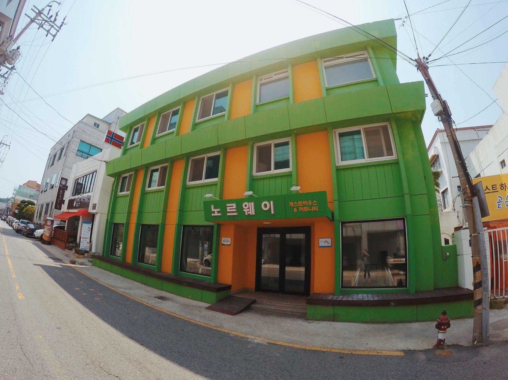 Mokpo Norway Guesthouse Buitenkant foto